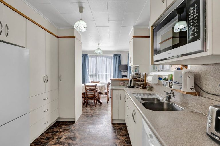 Photo of property in 40 Oberon Street, Stratford, 4332