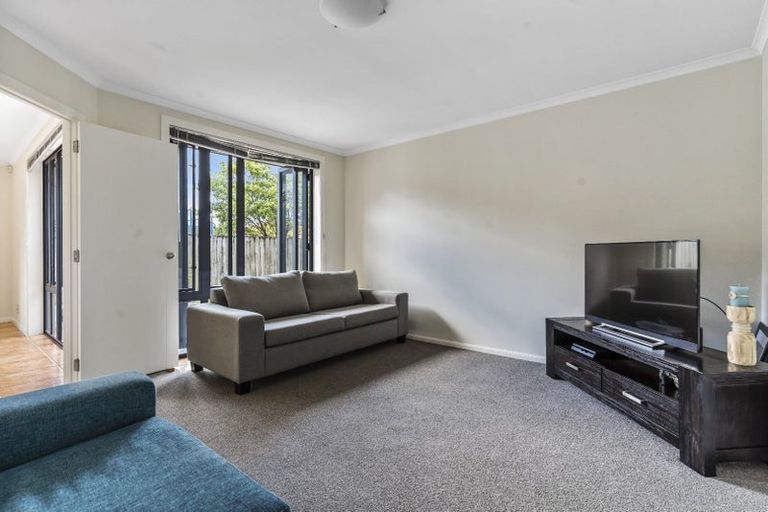Photo of property in 3 Annamoe Place, East Tamaki, Auckland, 2013