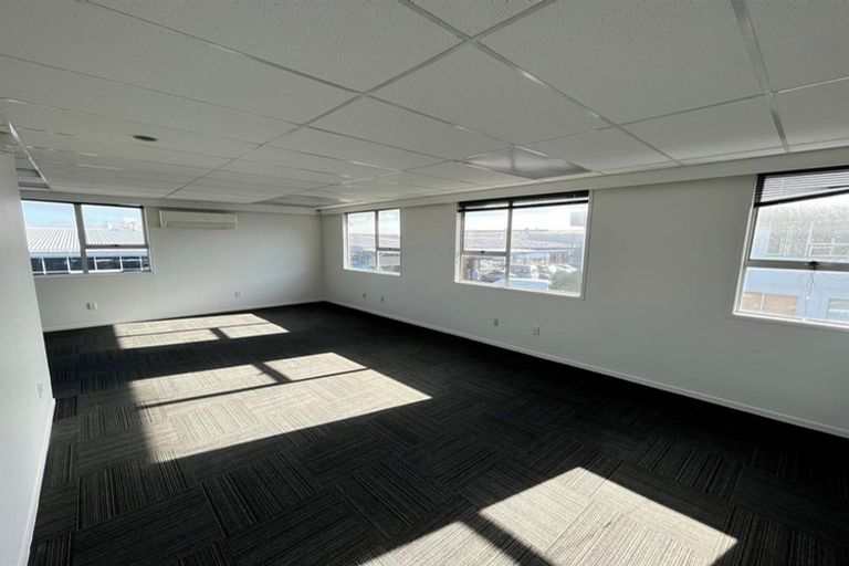 Photo of property in 5 Harris Road, Mount Wellington, Auckland, 1051