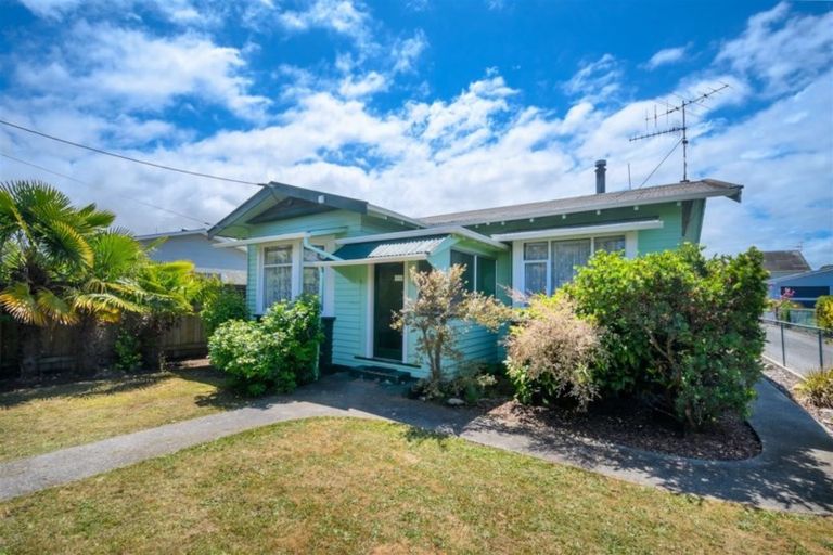 Photo of property in 8a Courtney Street, Motueka, 7120