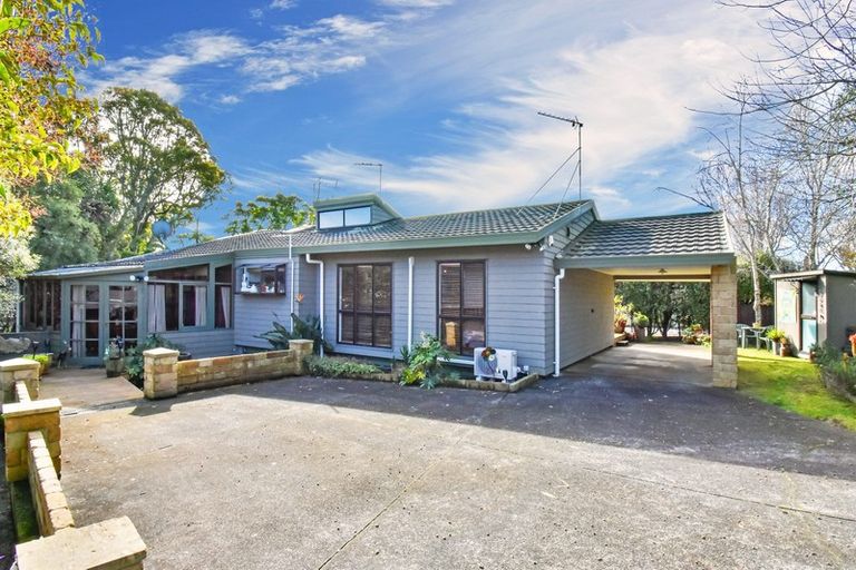 Photo of property in 32 Lorelei Place, Opaheke, Papakura, 2113