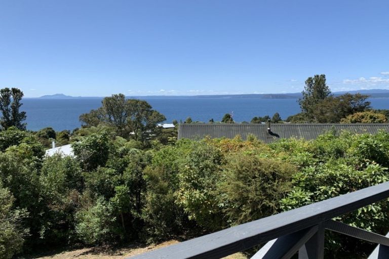 Photo of property in 59 Hauraki Terrace, Pukawa Bay, Turangi, 3381