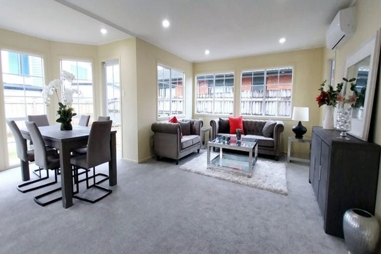 Photo of property in 2/53 Milton Road, Papatoetoe, Auckland, 2024