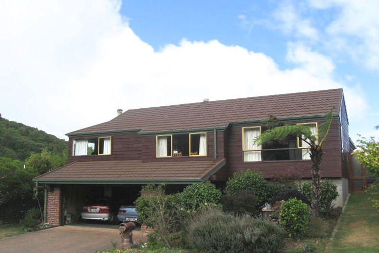 Photo of property in 55 Amapur Drive, Khandallah, Wellington, 6035