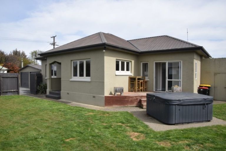 Photo of property in 22 Moa Street, Waikiwi, Invercargill, 9810
