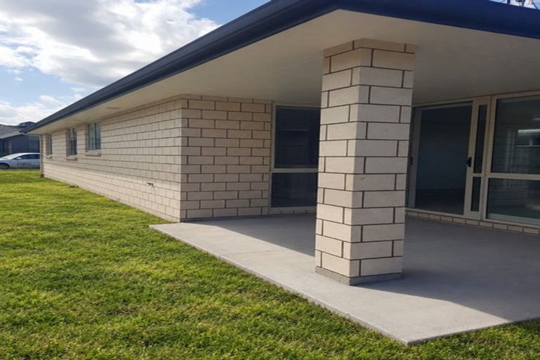 Photo of property in 39 Sentinel Avenue, Omokoroa, 3114