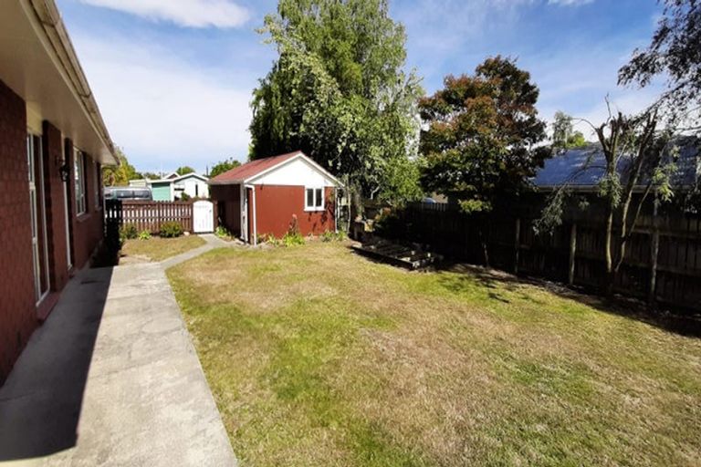 Photo of property in 44 Burnett Street, Oxford, 7430