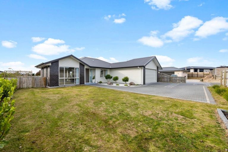 Photo of property in 10 Kara Place, Wharewaka, Taupo, 3330