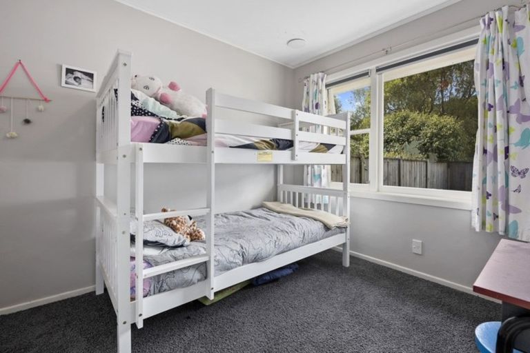 Photo of property in 25a Deller Grove, Silverstream, Upper Hutt, 5019