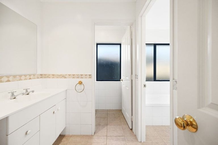 Photo of property in 23 Callum Brae Drive, Rototuna, Hamilton, 3210