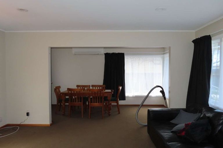 Photo of property in 87 Bassett Street, Burwood, Christchurch, 8083