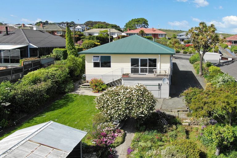 Photo of property in 10 Tamar Street, South Hill, Oamaru, 9400