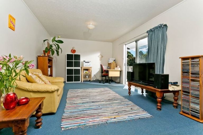 Photo of property in 85a Spinella Drive, Bayview, Auckland, 0629