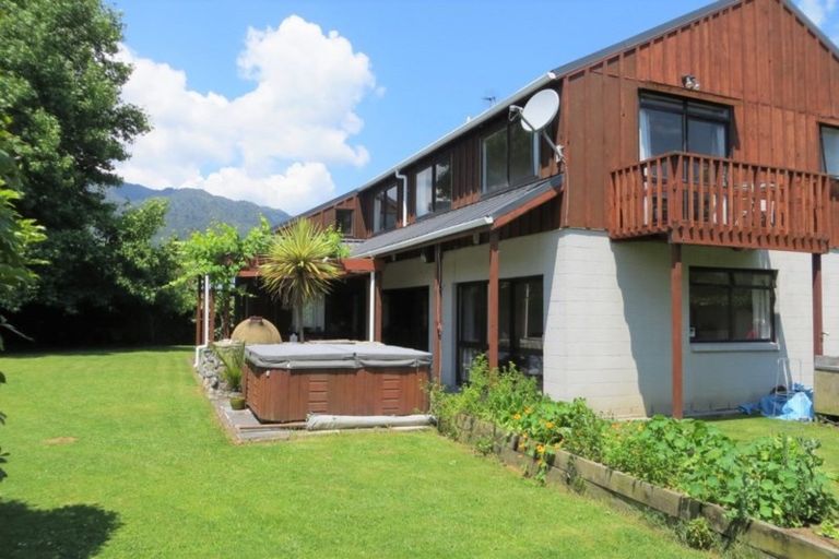 Photo of property in 120 Stanley Avenue, Te Aroha, 3320