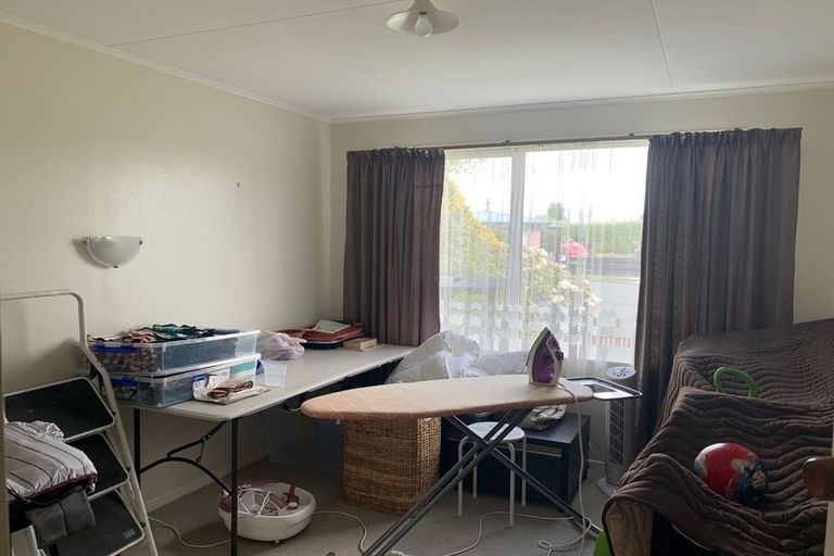 Photo of property in 10 Moa Place, Gore, 9710