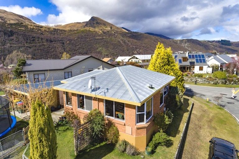 Photo of property in 74 Cotter Avenue, Arrowtown, 9302