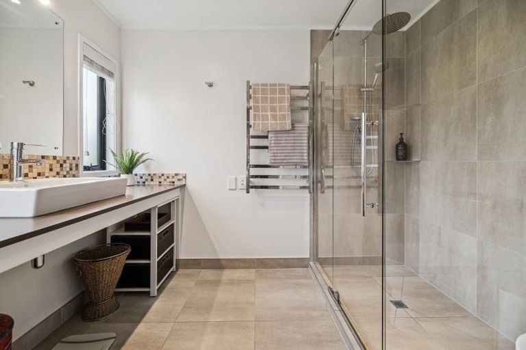 Photo of property in 1 Newton Road, Riverhead, 0820