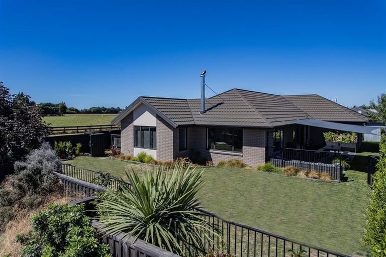 Photo of property in 10 Devlin Avenue, Rangiora, 7400