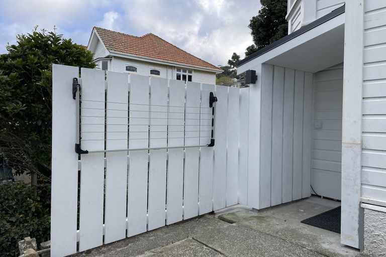 Photo of property in 96 Hataitai Road, Hataitai, Wellington, 6021