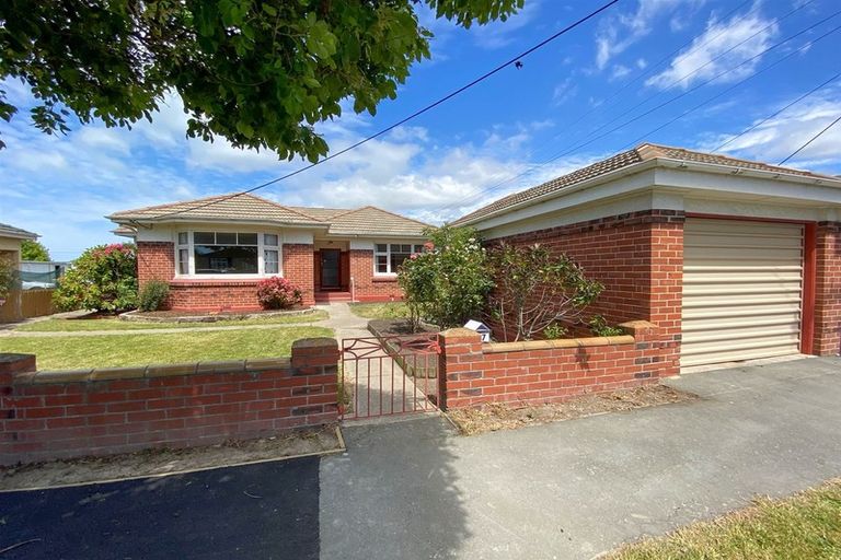 Photo of property in 17 Balmoral Street, Oamaru North, Oamaru, 9400