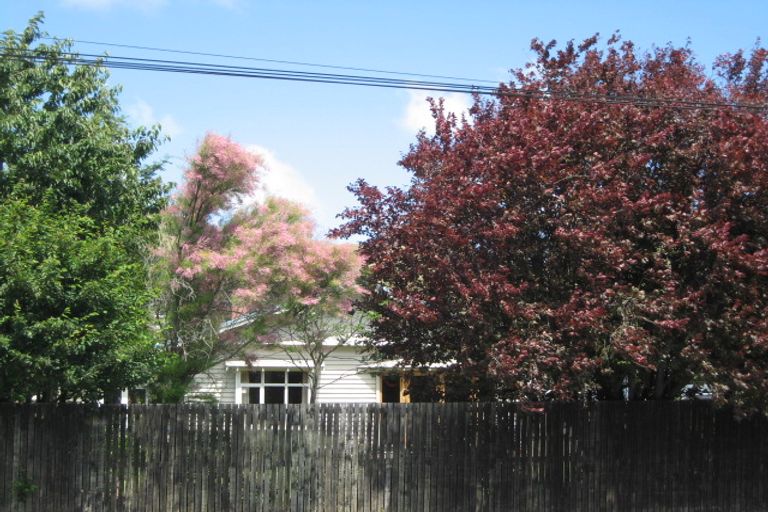 Photo of property in 2/264 Centaurus Road, Hillsborough, Christchurch, 8022