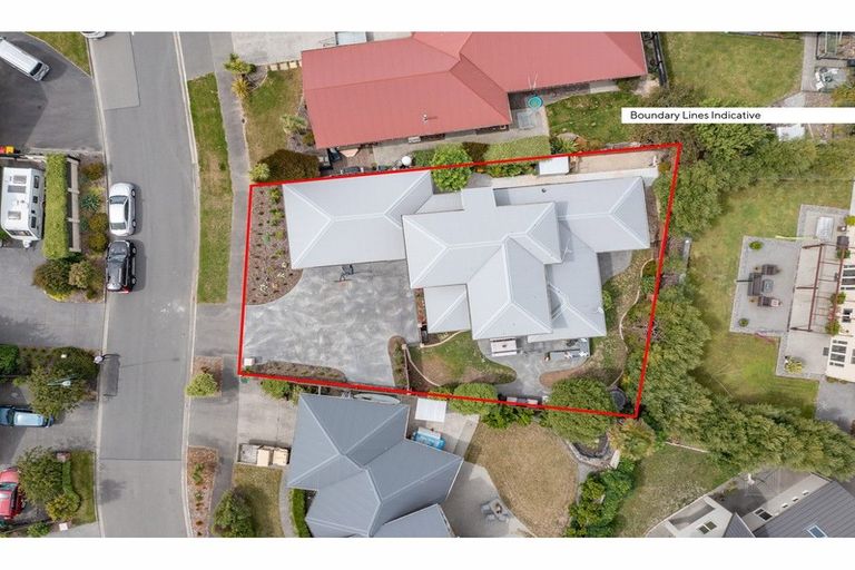Photo of property in 5 Evergreen Place, Parklands, Christchurch, 8083