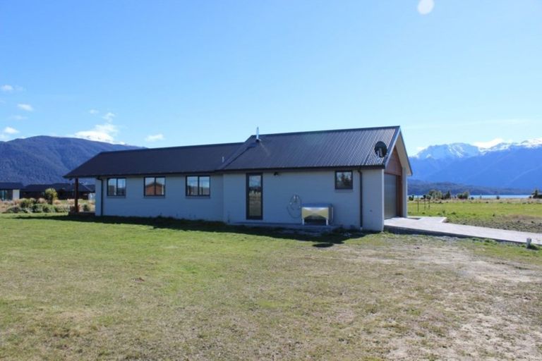 Photo of property in 5 Red Deer Place, Te Anau, 9600