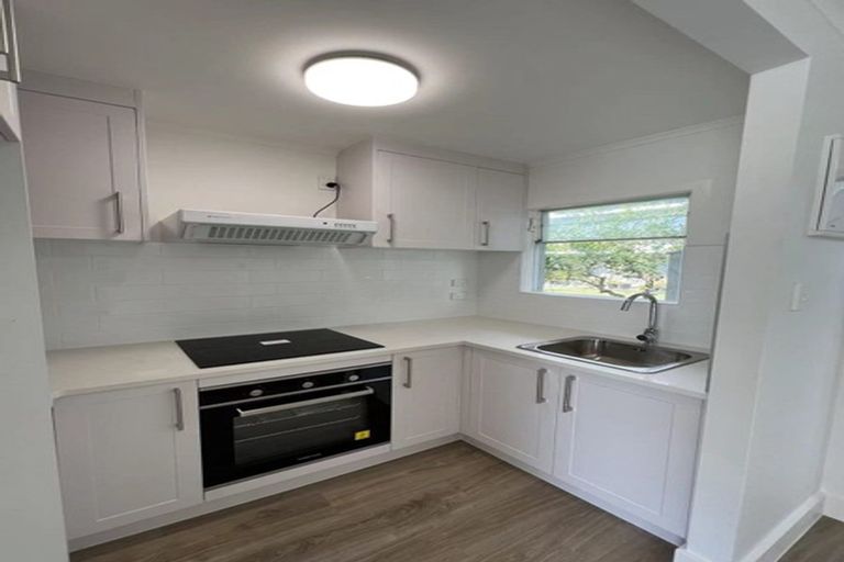 Photo of property in Balmoral Court, 1/130a Balmoral Road, Mount Eden, Auckland, 1024