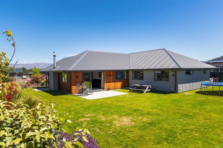 Photo of property in 13 Brewster Crescent, Lake Hawea, Wanaka, 9382