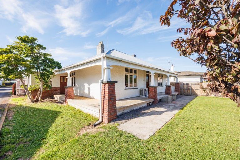 Photo of property in 972 Tremaine Avenue, Roslyn, Palmerston North, 4414