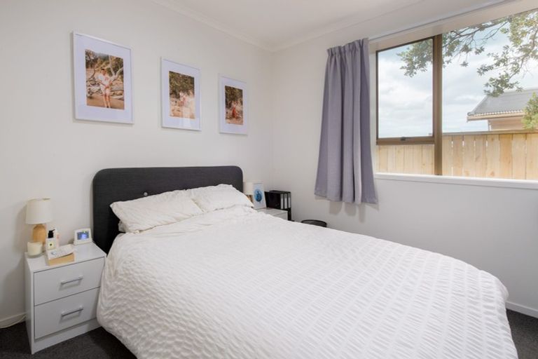 Photo of property in 14 Park Rise, Campbells Bay, Auckland, 0630