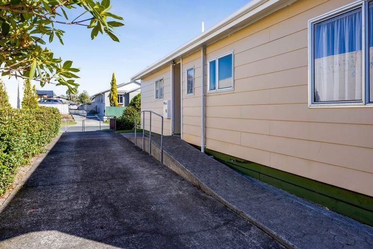 Photo of property in 22 Karaka Street, Inglewood, 4330