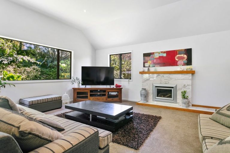 Photo of property in 214 Mapara Road, Acacia Bay, Taupo, 3385