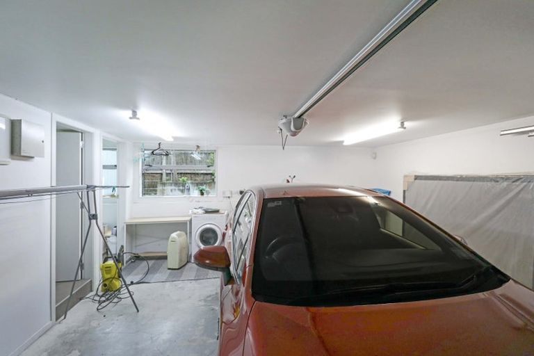 Photo of property in 1b/10 Park Avenue, Epuni, Lower Hutt, 5011