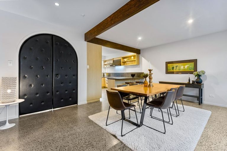 Photo of property in 2/11 Huntly Road, Campbells Bay, Auckland, 0630