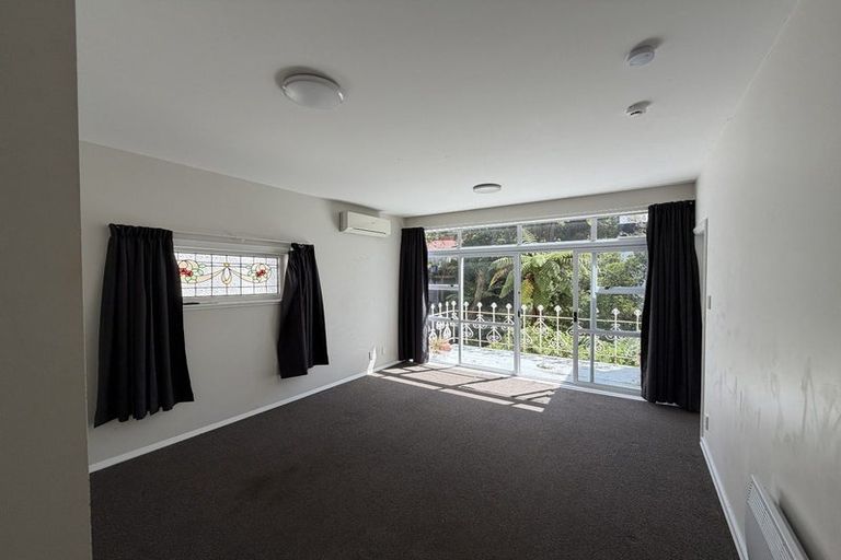 Photo of property in 4a Easdale Street, Kelburn, Wellington, 6012