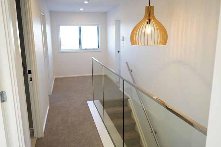 Photo of property in 35c Vincent Street, Howick, Auckland, 2014