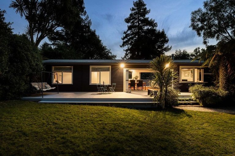 Photo of property in 7 Norfolk Road, Waipahihi, Taupo, 3330