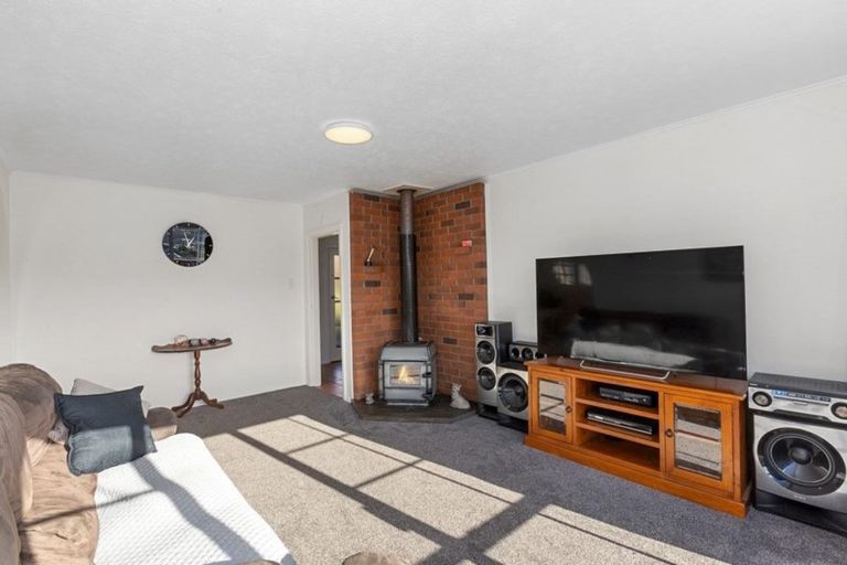 Photo of property in 112 District Road, Green Island, Dunedin, 9018