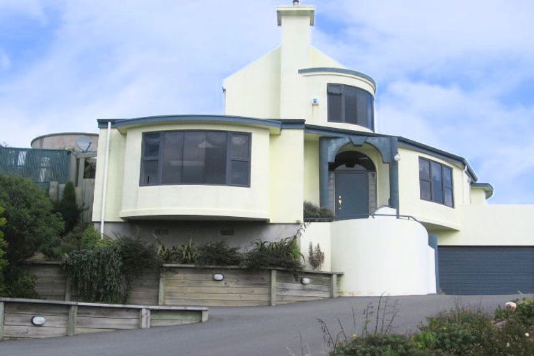 Photo of property in 10 Signallers Grove, Strathmore Park, Wellington, 6022