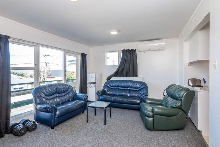 Photo of property in 121 Heke Street, Ngaio, Wellington, 6035