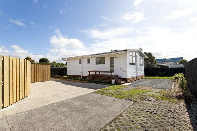 Photo of property in 47a Riverside Road, Orewa, 0931
