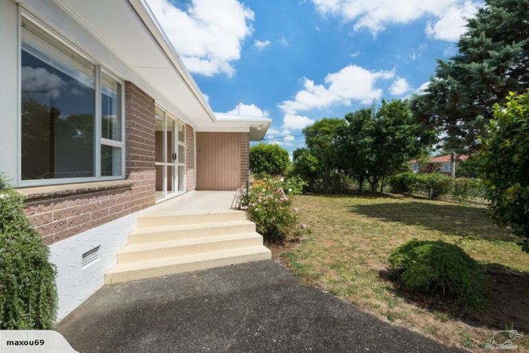 Photo of property in 10 Phillip Street, Pukekohe, 2120