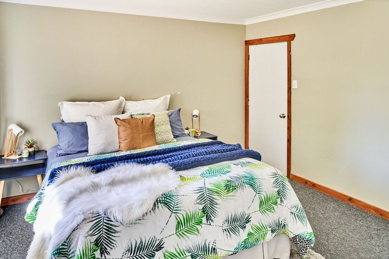 Photo of property in 25 Dell Road, Raumati South, Paraparaumu, 5032