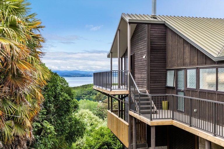 Photo of property in 73 Wakeman Road, Acacia Bay, Taupo, 3330