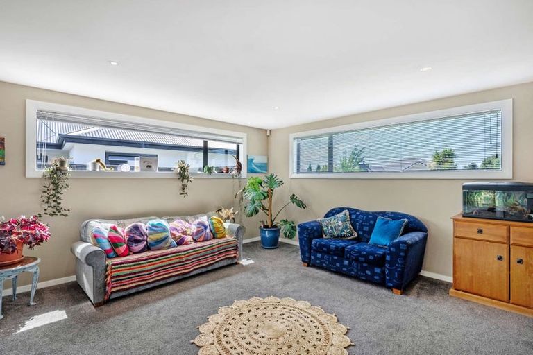 Photo of property in 17 Churchill Drive, Rangiora, 7400