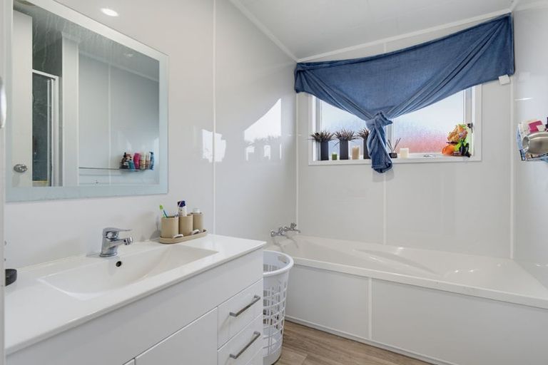 Photo of property in 2a Carrington Place, Tokoroa, 3420