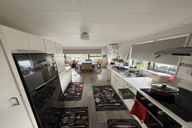 Photo of property in 46 Lilburn Crescent, Massey, Auckland, 0614