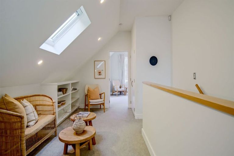 Photo of property in 17 Innes Road, St Albans, Christchurch, 8052