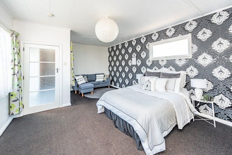 Photo of property in 73 Fitzherbert Avenue, Tawhero, Whanganui, 4501